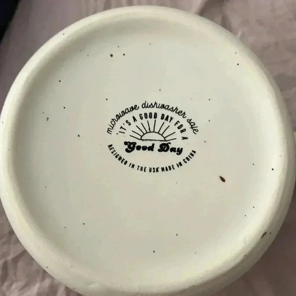 It’s A Good Day “Peace, Love, Justice” Mug…. NWOT 16oz - Picture 2 of 4